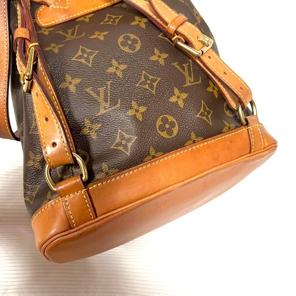 Louis Vuitton Montsouris MM Backpack - Picture 11 of 16